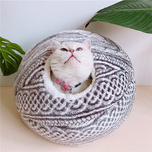 Cozy Cat House with Round Hole for pet